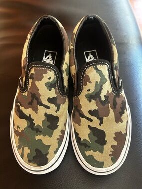 Vans Kids Slip-On Sneakers in Camouflage Green Brown